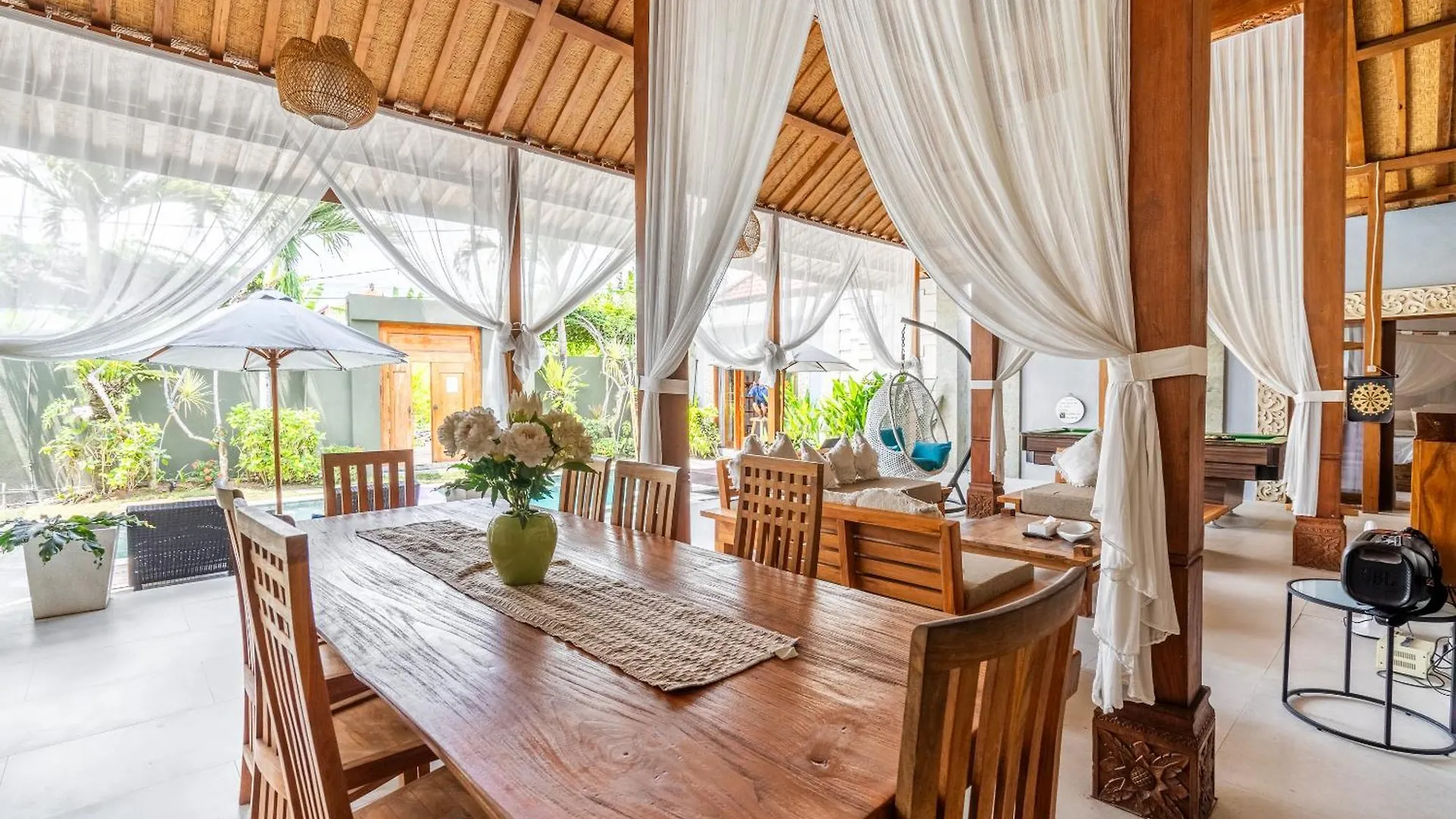 Kubu Joglo Villa Seminyak