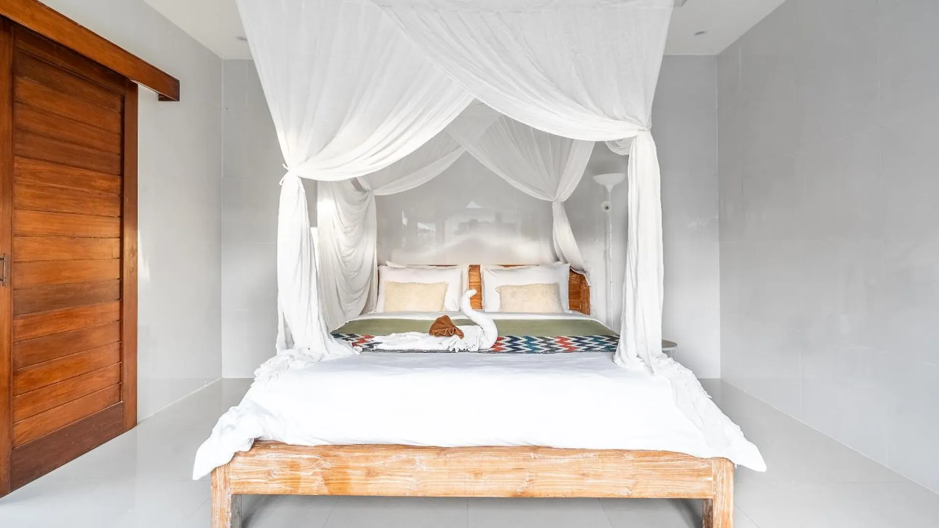 Kubu Joglo Villa Seminyak 0*,