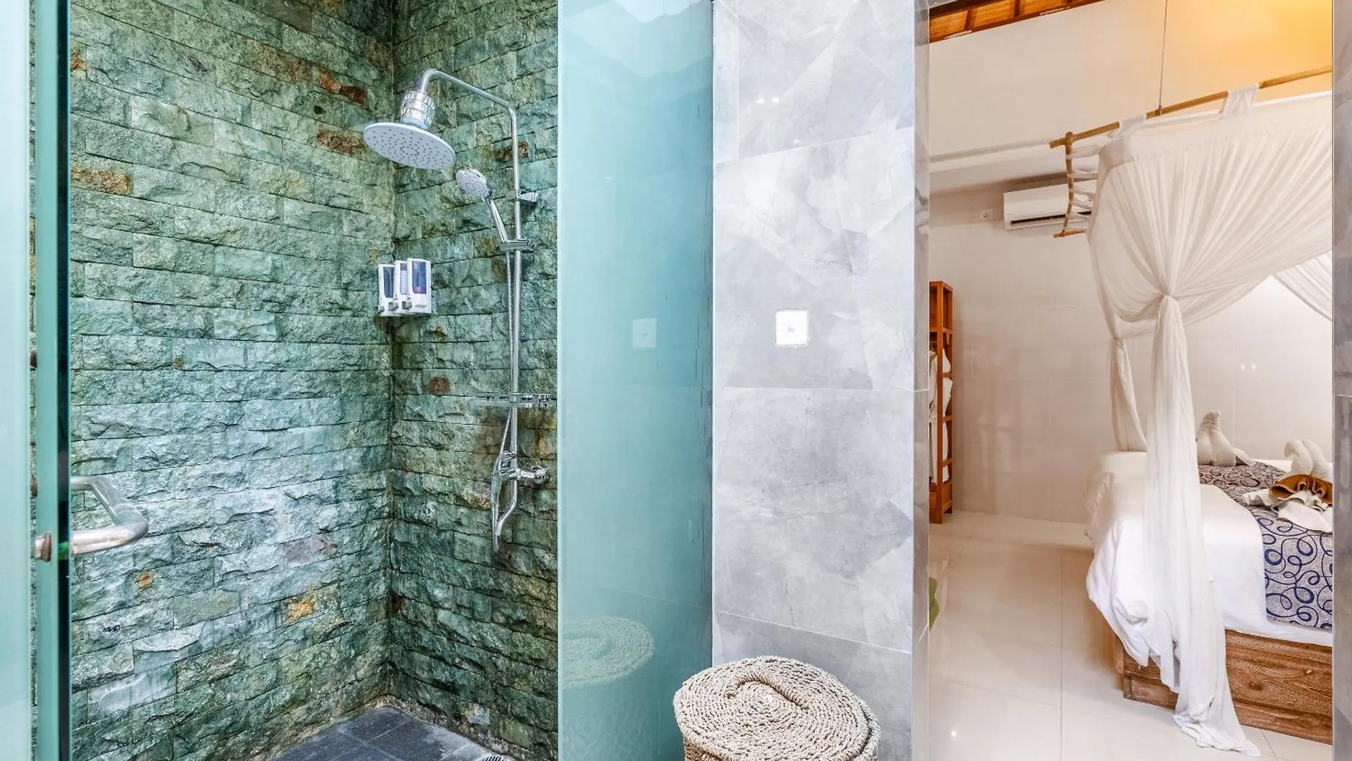 Kubu Joglo Villa Seminyak  0*, Seminyak (Bali) Indonesia