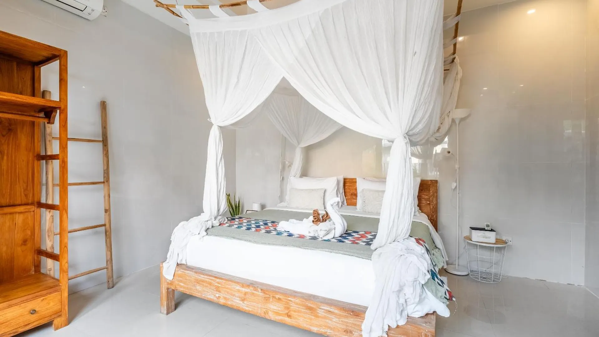 Kubu Joglo Villa Seminyak